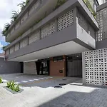 O Azul Cheio De Estilo Com Piscina E Academia